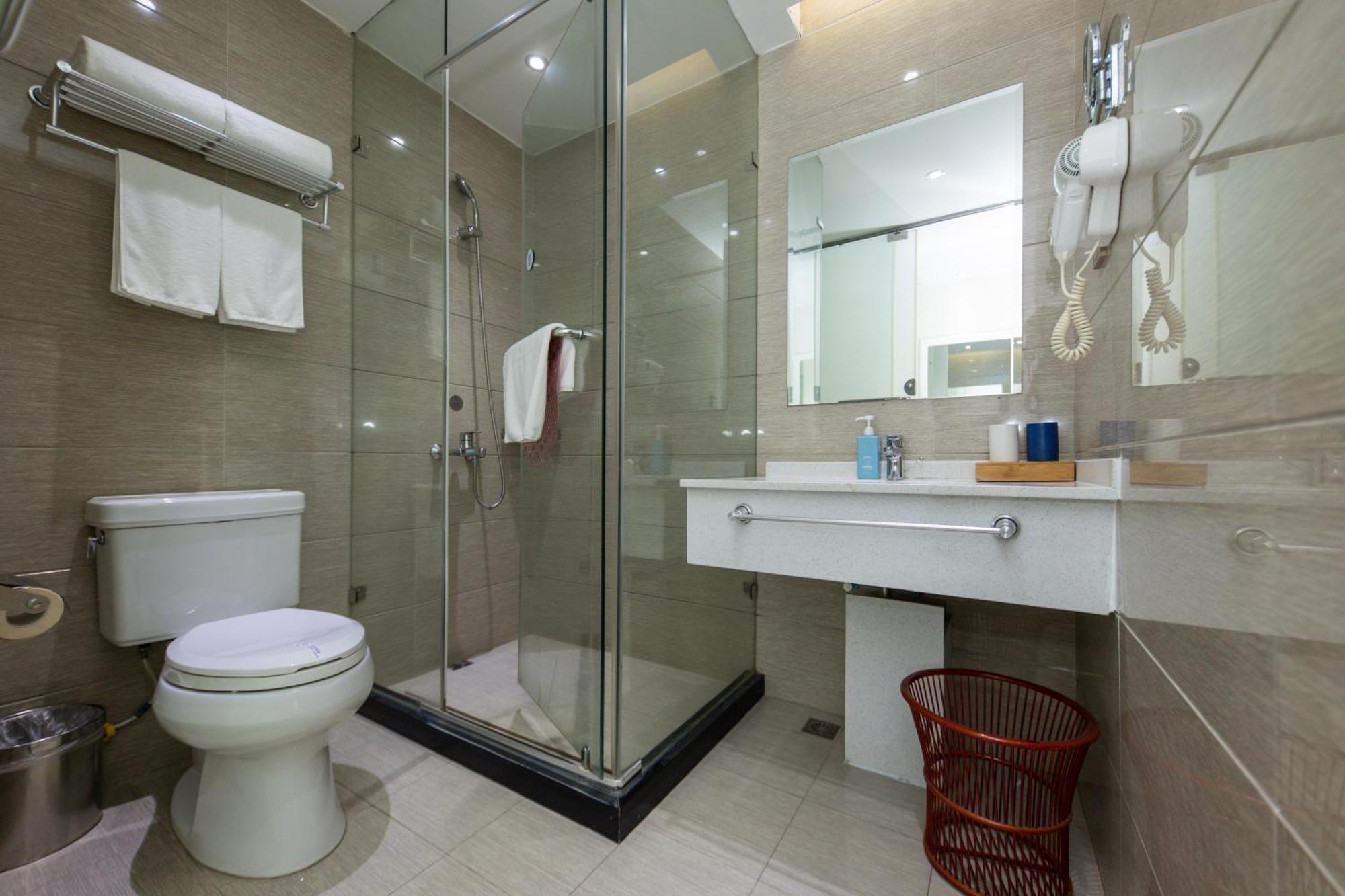 Starway Hotel At Pudong Shanghai Bagian luar foto