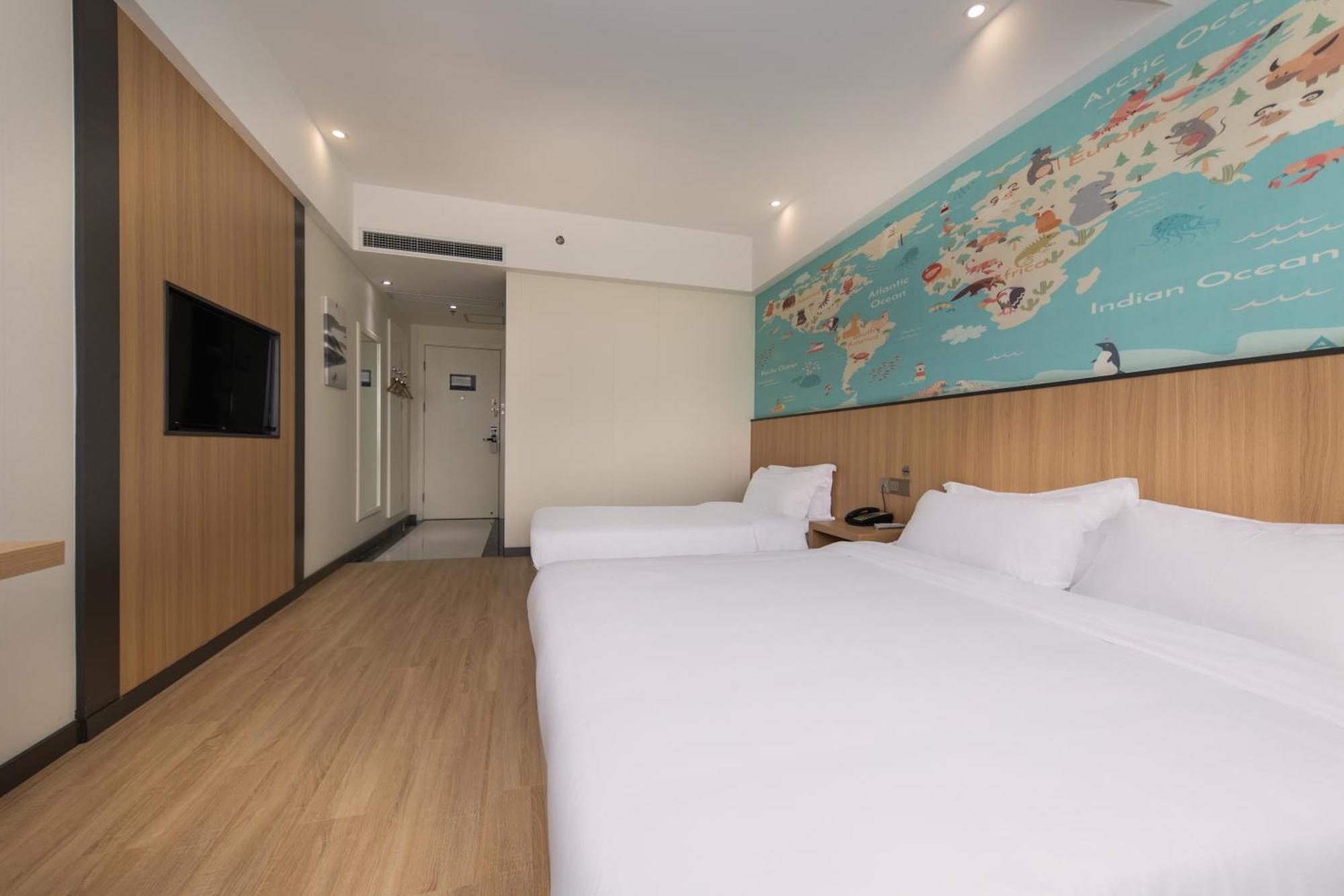 Starway Hotel At Pudong Shanghai Bagian luar foto