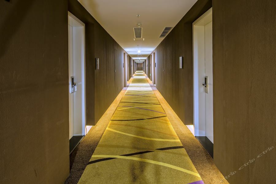 Starway Hotel At Pudong Shanghai Bagian luar foto